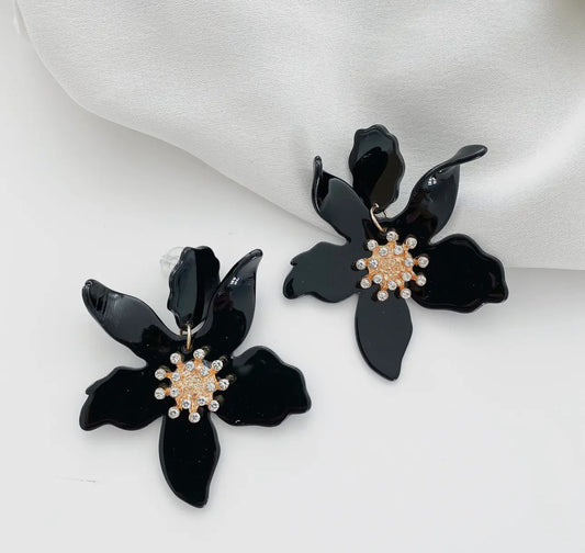 Black flower earrings!